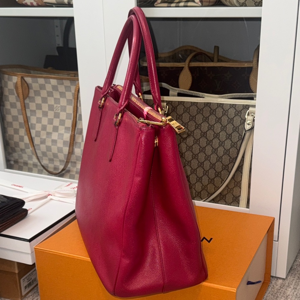 AUTHENTIC Prada Women's Red Leather Satchel - Picture 5 of 15